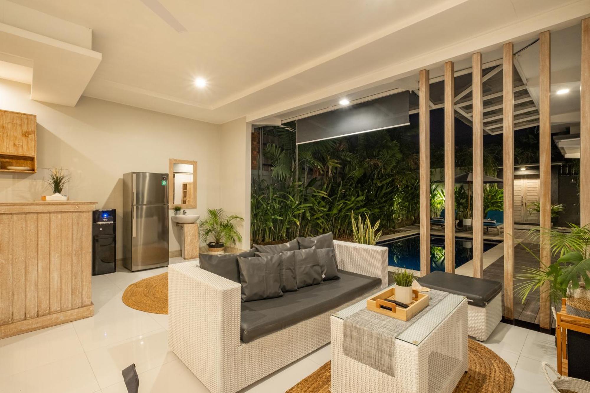 ☆ Villa Larissa ☆ Seminyak 2Br Pool Kuta Petitenget 객실 사진